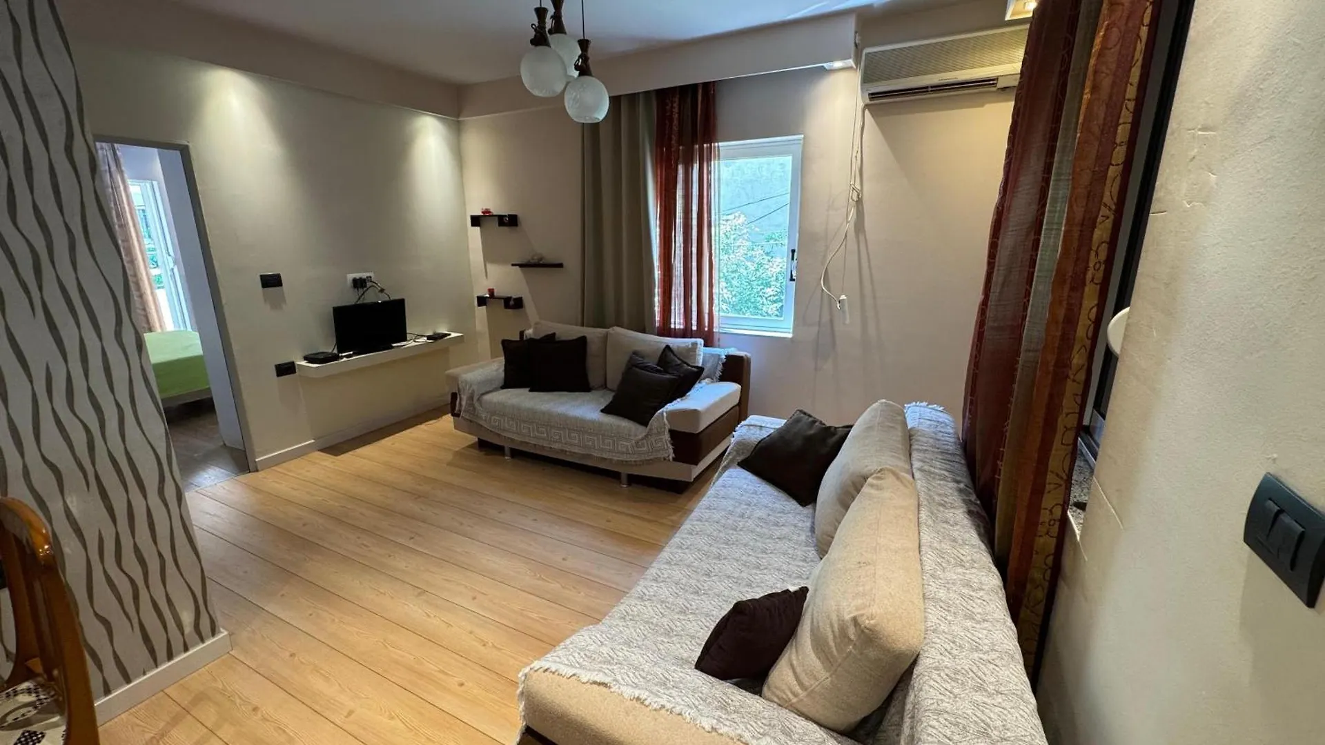 Apartment Sofi Sarandë